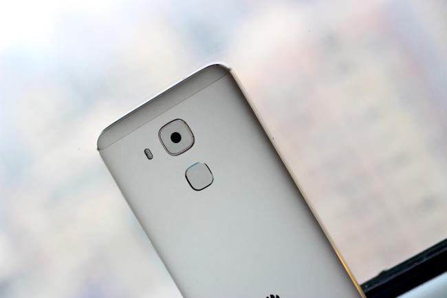 麦芒5高低配外观区分,华为麦芒5有光学防抖吗