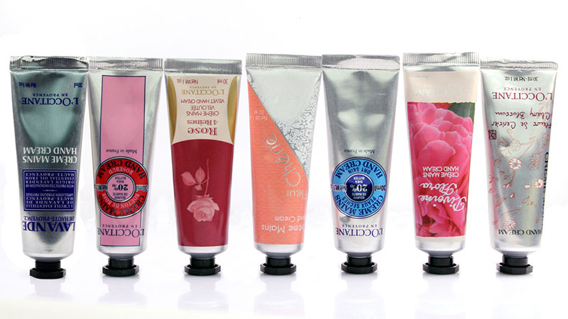 天气越来越冷了提前囤了几套,冬天晚上用超级保湿的护手霜