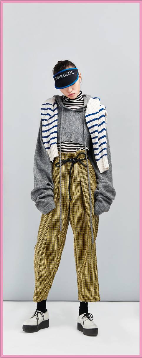 昨晚,我把初中时最爱的袜套翻了出来!