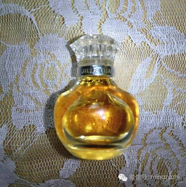 潮流博主包里有什么,我的时尚包里有什么