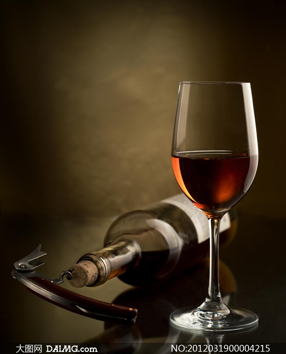 老年人喝红酒的好处和坏处,常喝红酒对睡眠有好处吗