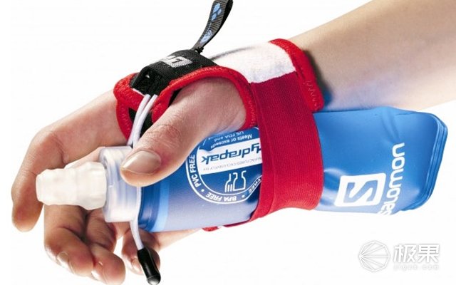 跑步时什么姿势最正确,跑步时什么姿势能跑得快