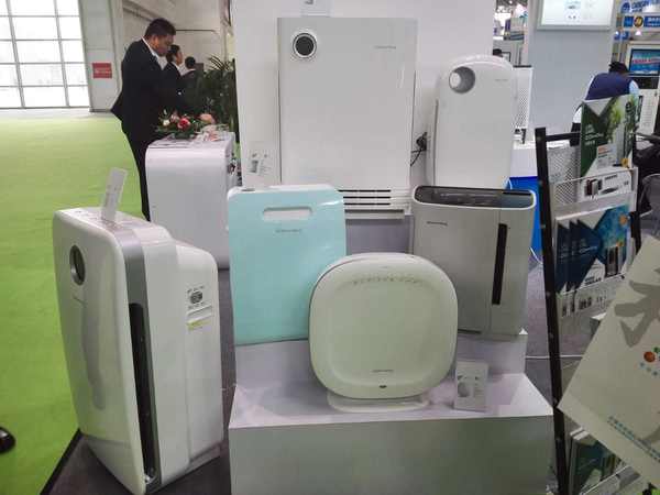 “御姐““萝莉”齐争艳，扒一扒北京水展上那些有创意的净水器