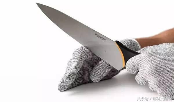 世界上防御力最强手套,世界上攻击力最强的手套
