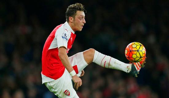 足坛十大黄金左脚盘点,小易体育资讯