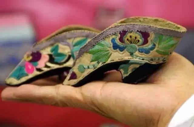 具有历史意义的鞋,中国古老的传统鞋