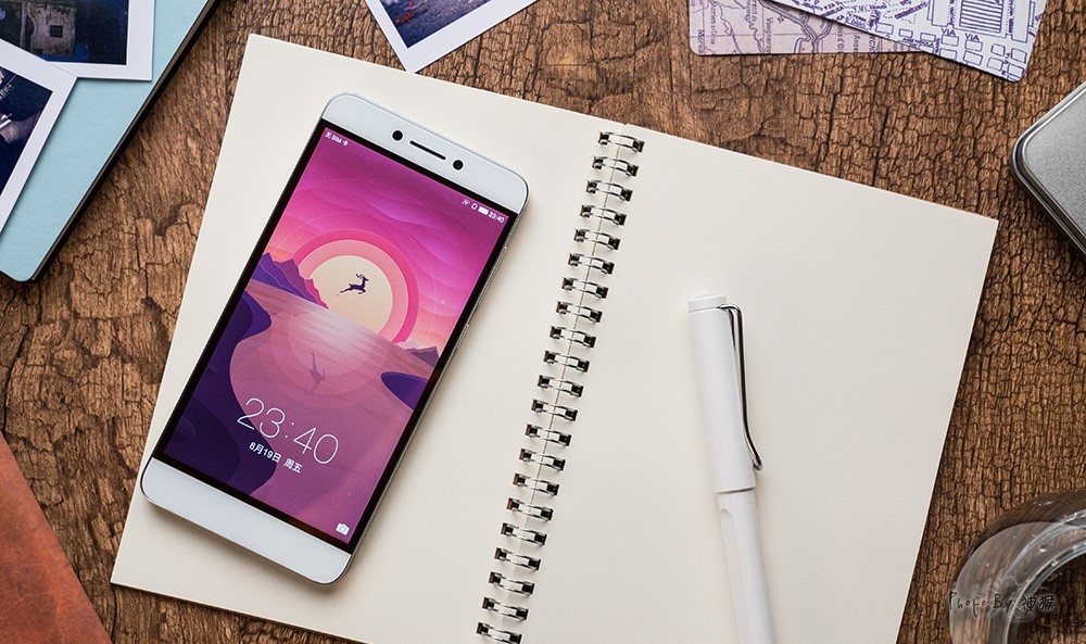 拍照游戏两不误的全面屏手机,大屏拍照好的手机评测