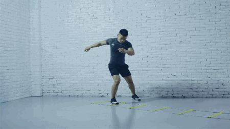 如何学会史上最厉害的凌波微步,利用敏捷梯练步伐