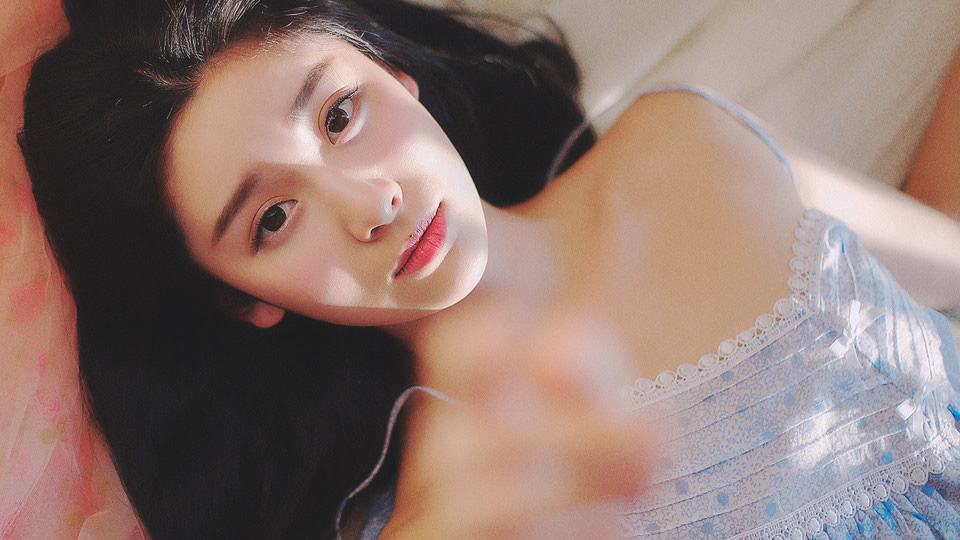 独居少女被鬼压床,少女半夜鬼压床