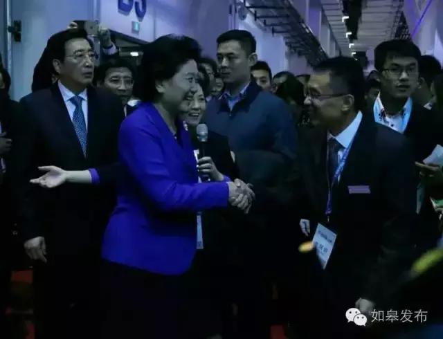 如皋“木爷”闪耀机器人界奥运会，吸引了*延东刘**的注意！