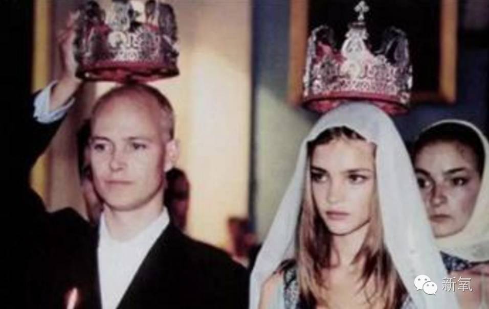 11岁卖水果，19岁嫁王室，29岁成LV太子妃……