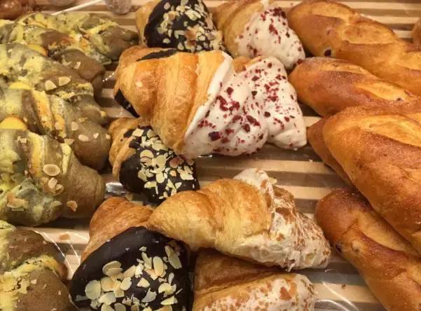 好吃的纯手工面包推荐,好吃又有颜值的现烤面包