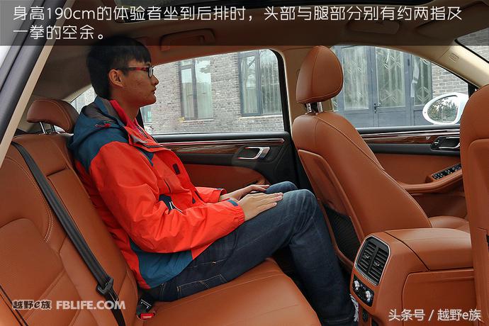 众泰sr9和保时捷外形对比,保时捷跟众泰sr9仪表盘的区别