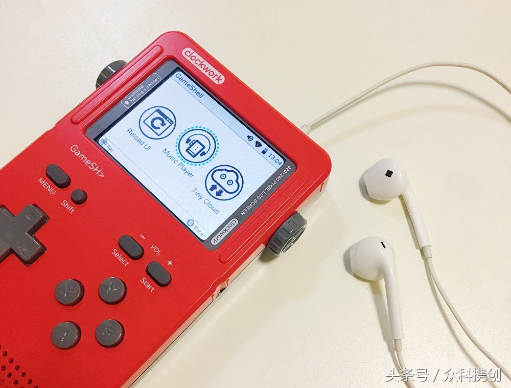 最适合学生党玩的游戏掌机,时空穿梭机带你穿越