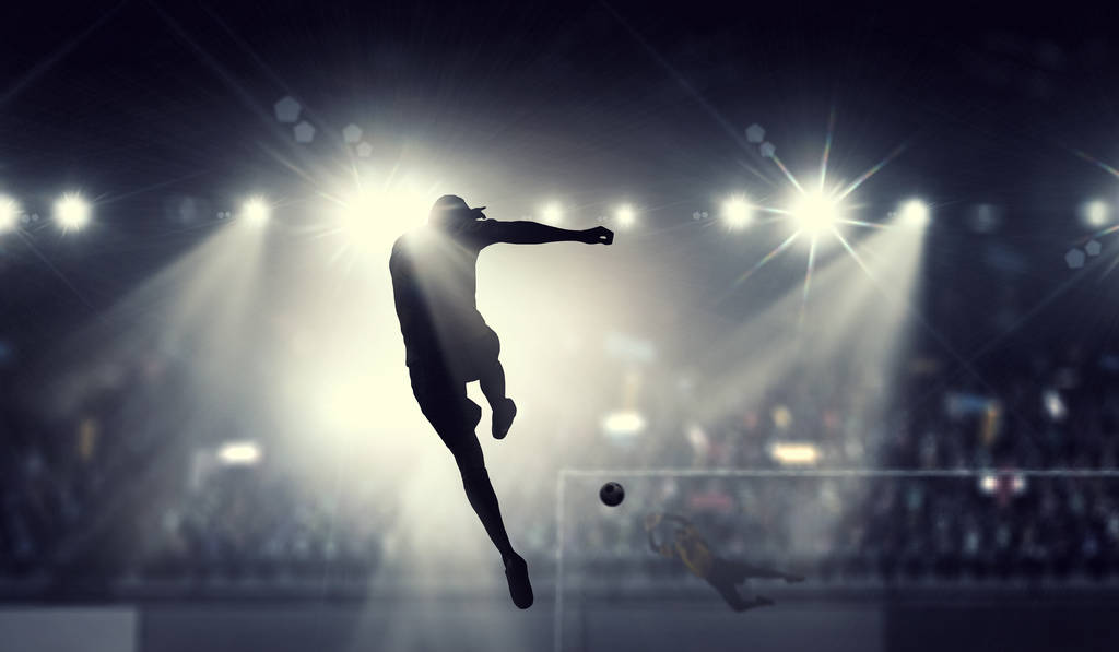 小说：篮球锦标赛比分落后，小伙一上场就反超比分，成功晋级八强