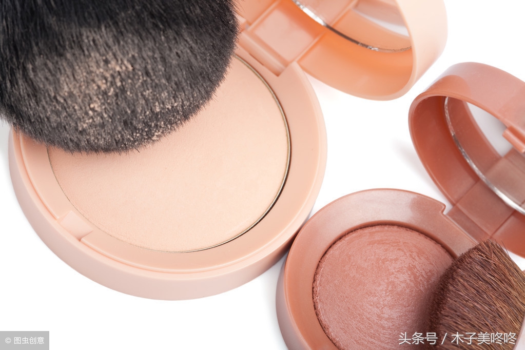 蜜粉散粉定妆喷雾哪个定妆效果好,粉饼散粉蜜粉定妆喷雾有什么区别