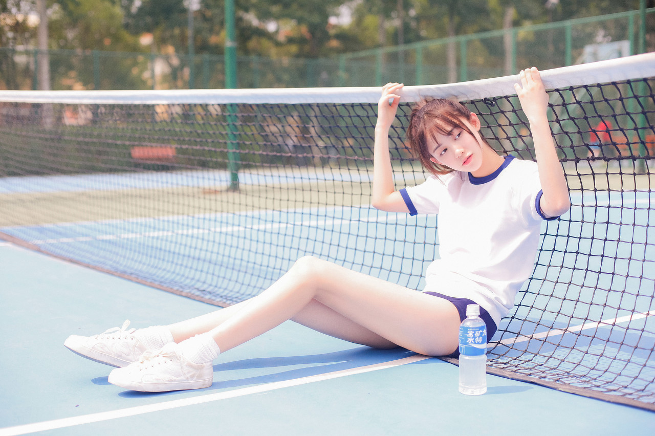 小说：楚宁帮美女选一块三百万蒙头料，到底能否切涨？