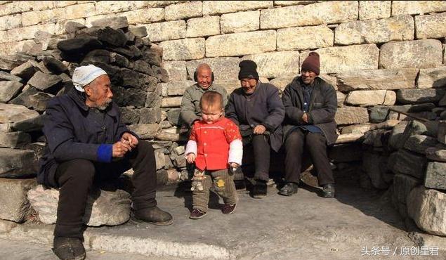 养老金一次性缴纳的条件,以个人身份缴纳养老金每月多少钱