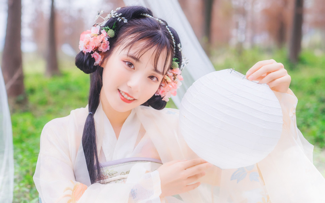 小说：老夫人行为太过分，兰纭卿被惹怒，决定带着弟弟把路跑