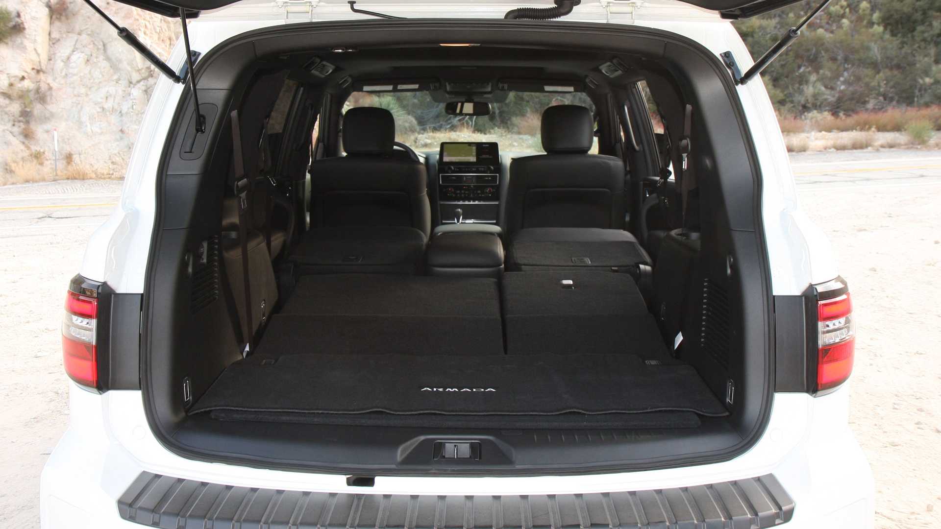 2023款尼桑途乐4.0价格,2023款v8顶级途乐三门版本