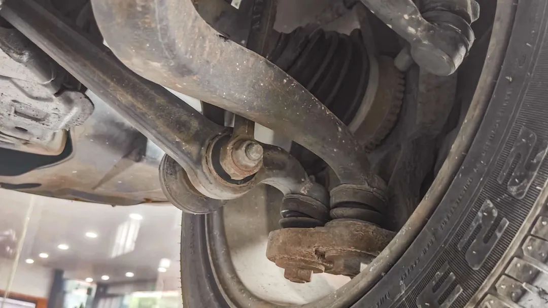 我花1万多，买了辆马自达6！