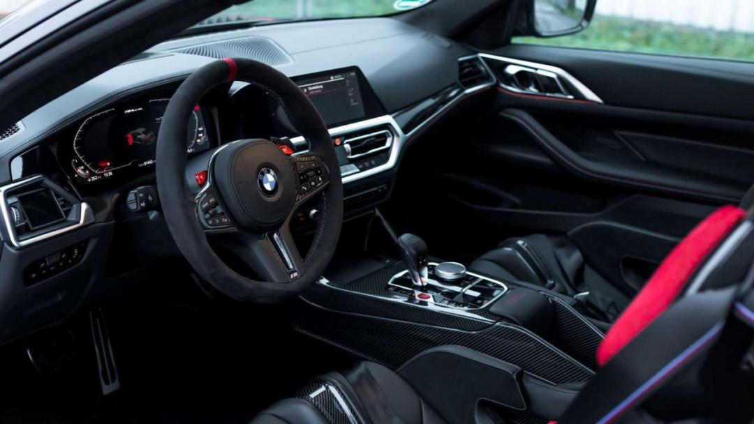 新款宝马m4亮黑武士改装版,宝马m4csl官图正式发布