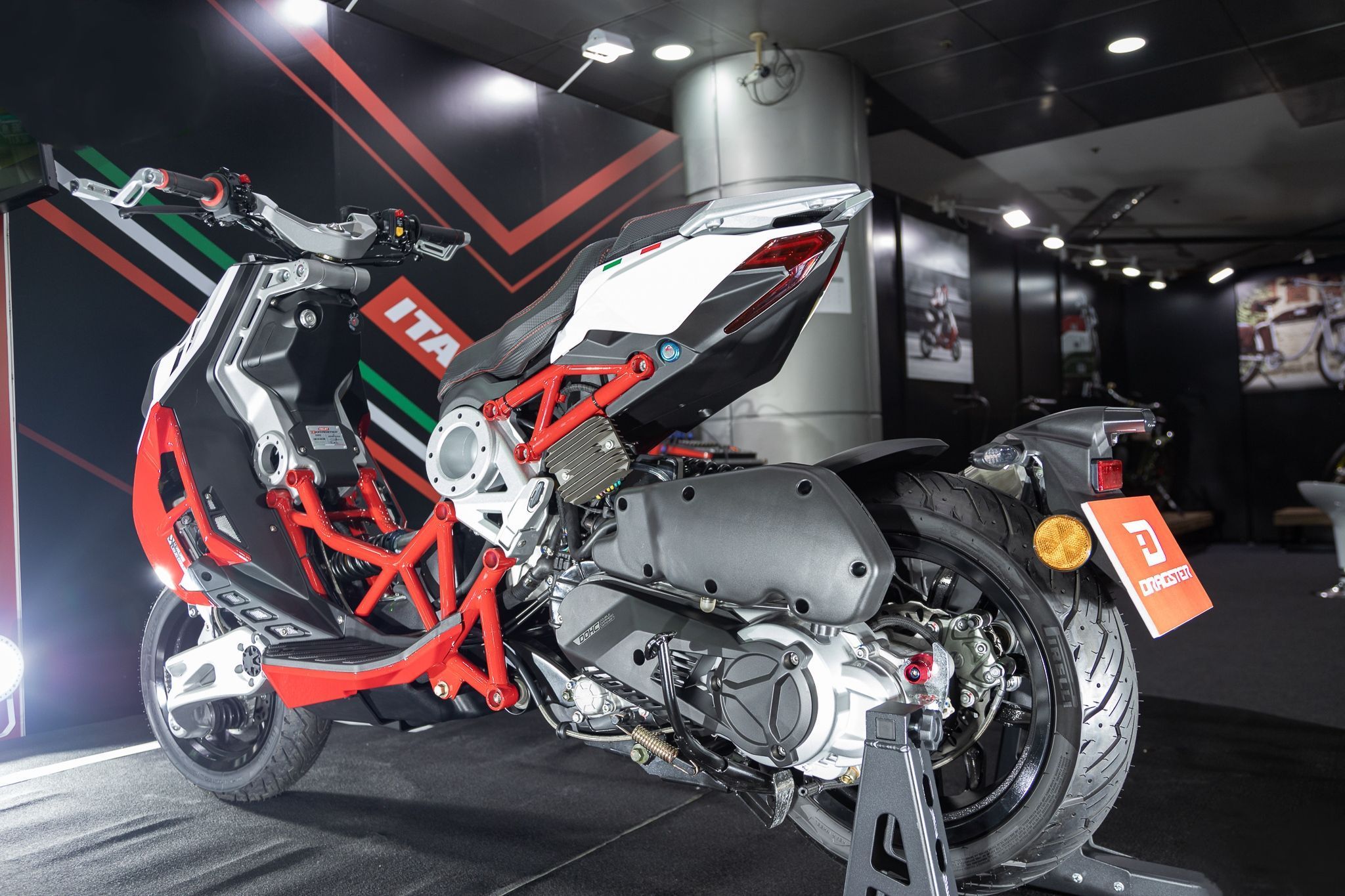 意塔杰特Dragster现身台湾省摩展，相比大陆贵出近6000元！