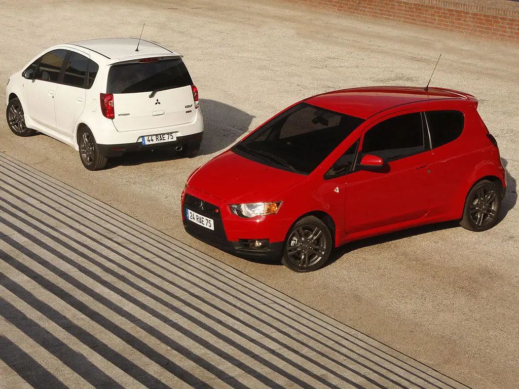 三菱新标小车,梅甘娜二代和哪款车同平台