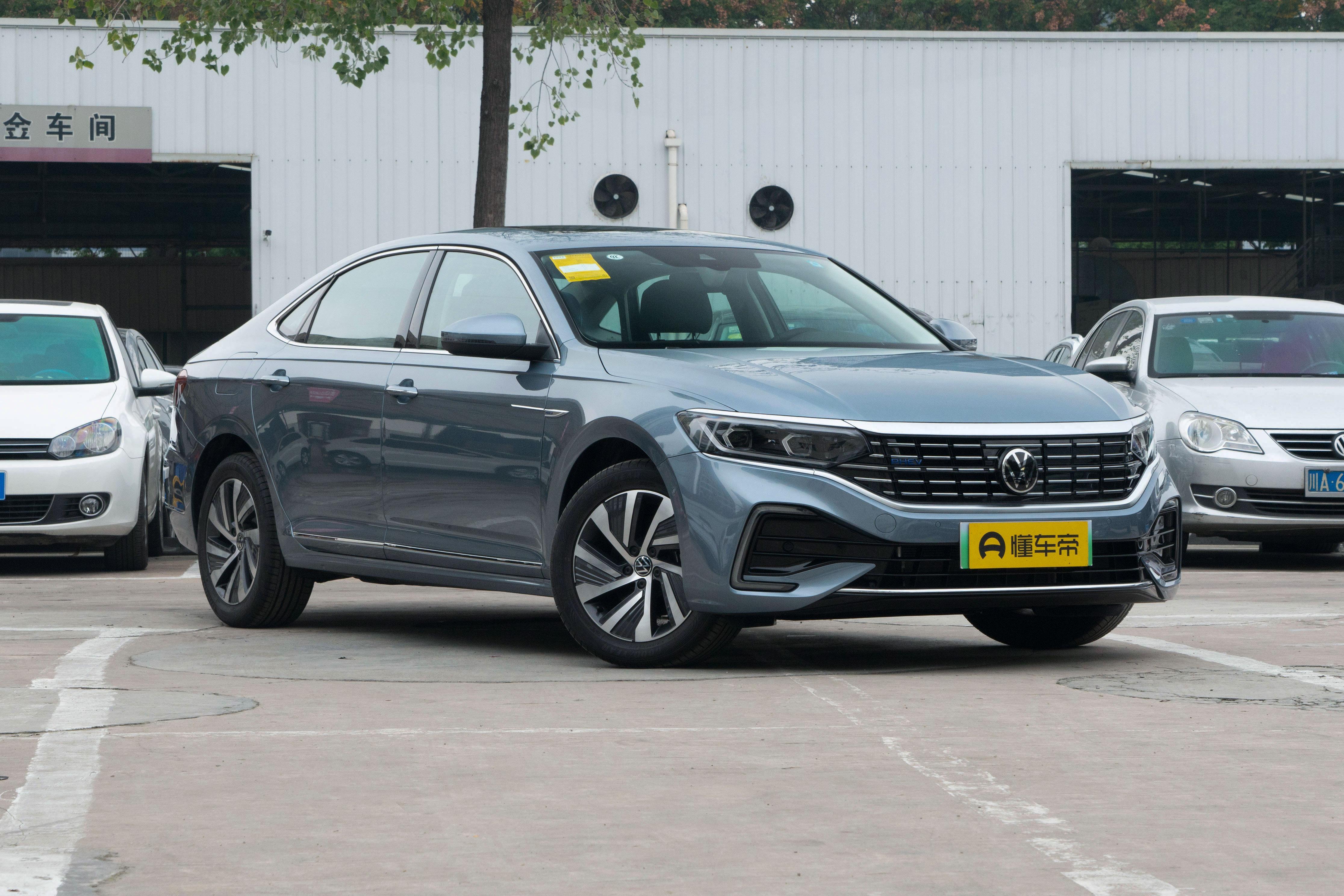 全新一代2022款帕萨特phev,新款帕萨特phev豪华版落地