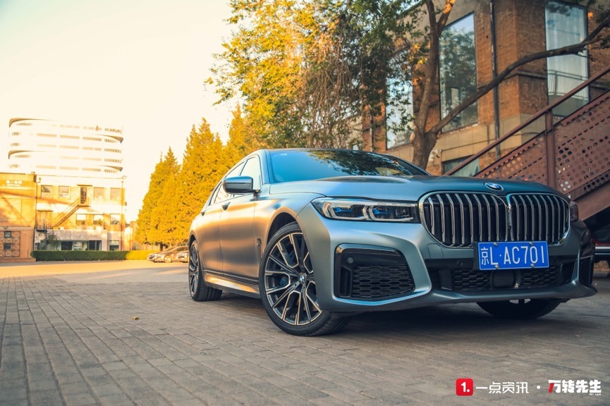 07年宝马7系750li多少钱,宝马7系买735还是740