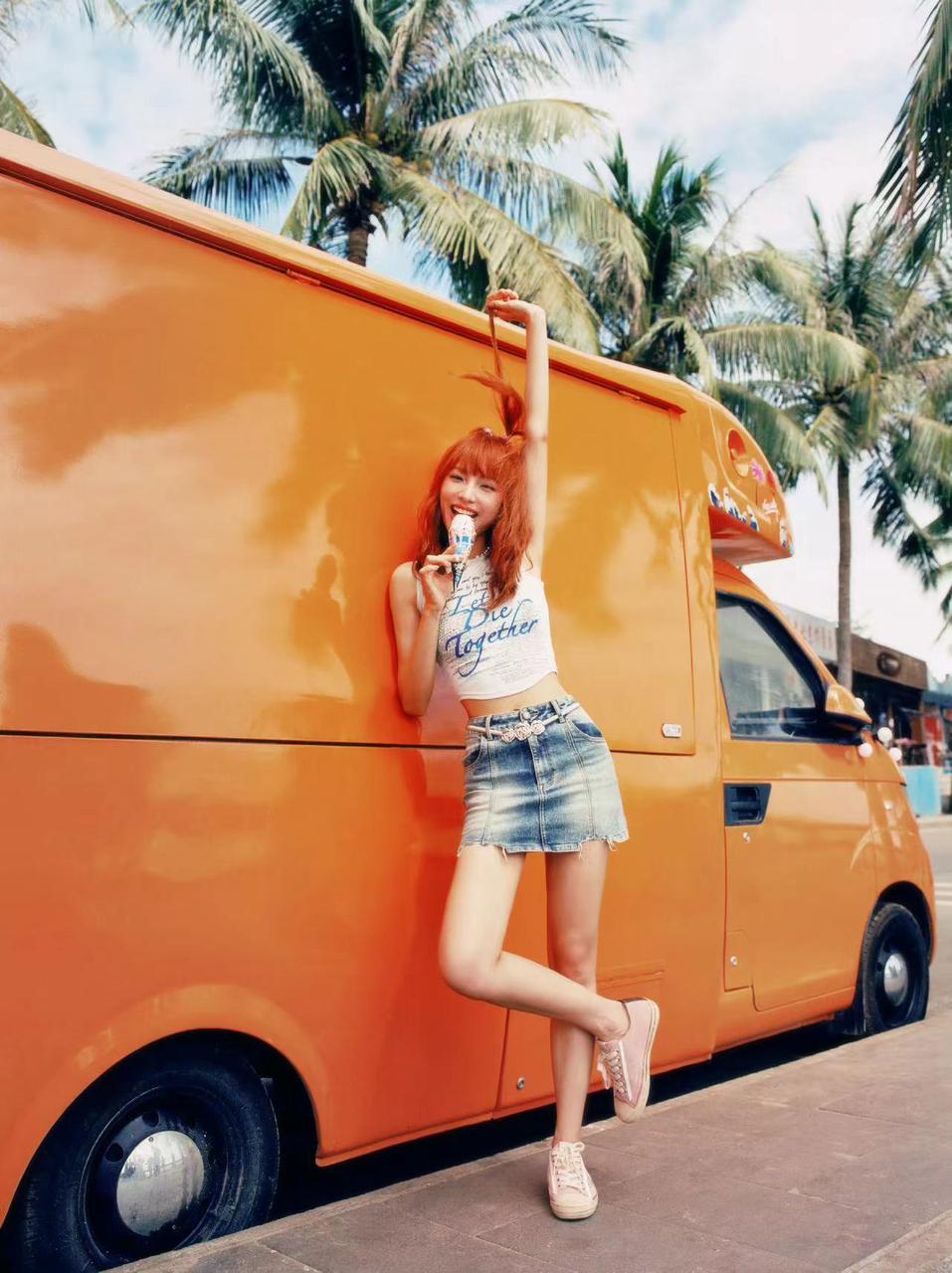 从多巴胺女孩到辣妹的夏天，解码藏在女装趋势里的生意经