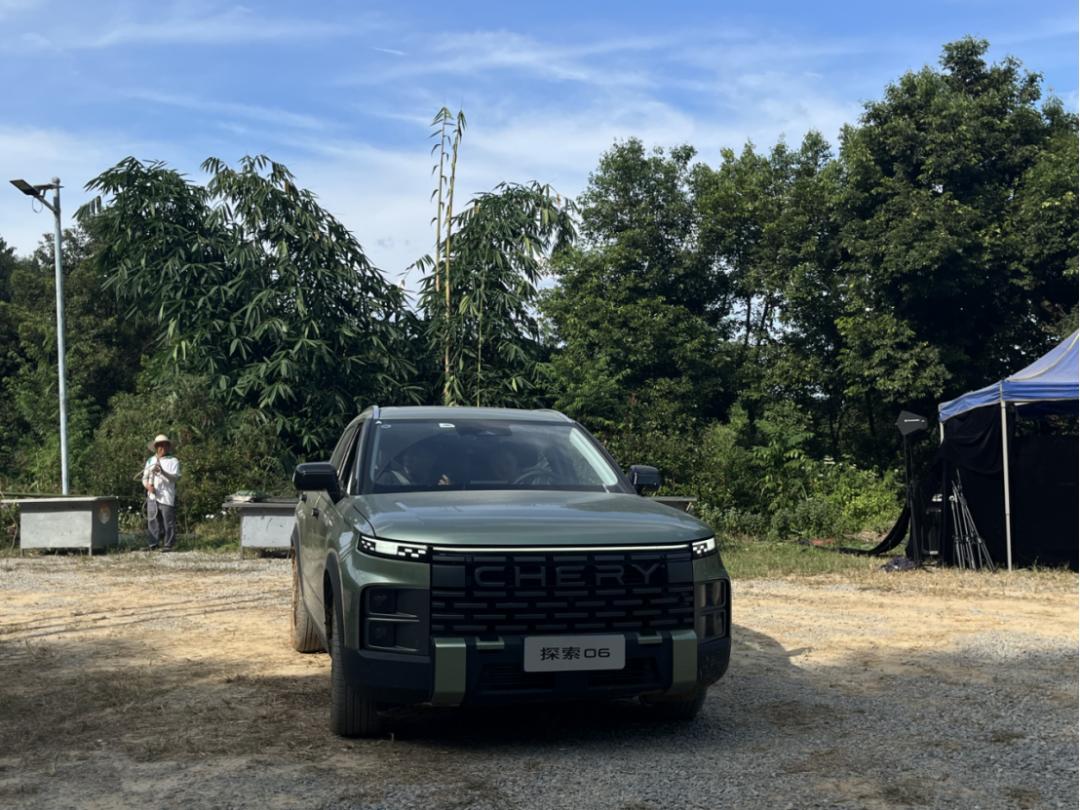 探索06奇瑞四驱真实油耗,奇瑞探索06混动版白色