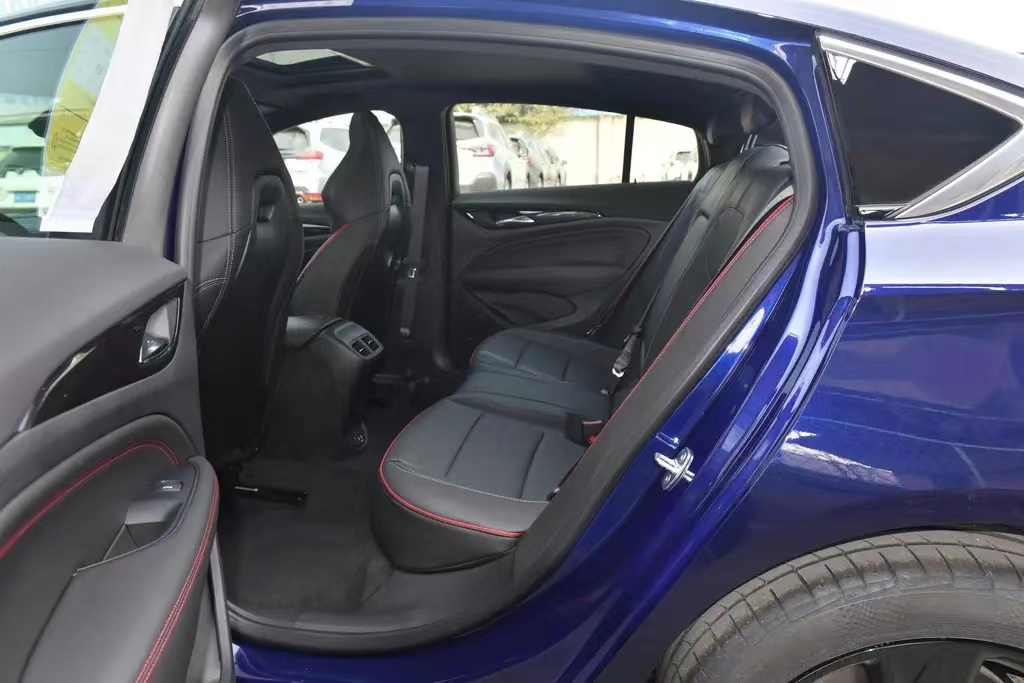 别克君威2021gs28t精英版落地价,别克君威23款gs落地价