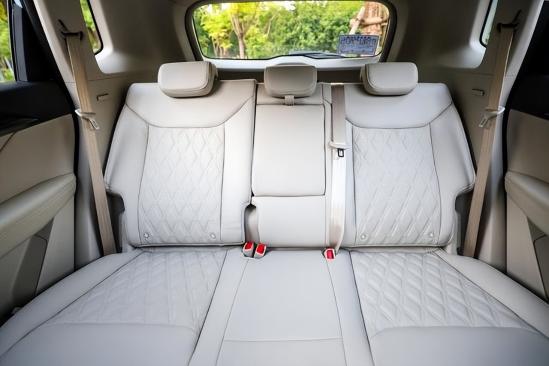 五菱星辰混动和哈弗国潮版哪个好,五菱星辰混动版和伊兰特哪个好