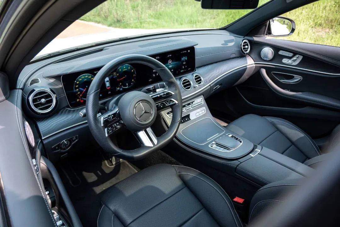 试驾奔驰E300L豪华运动版,进口奔驰e300