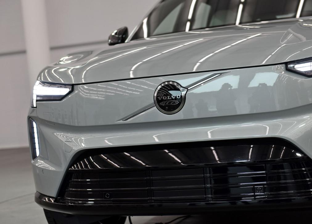 沃尔沃suv最新款6到7座,沃尔沃suv最新款最高配