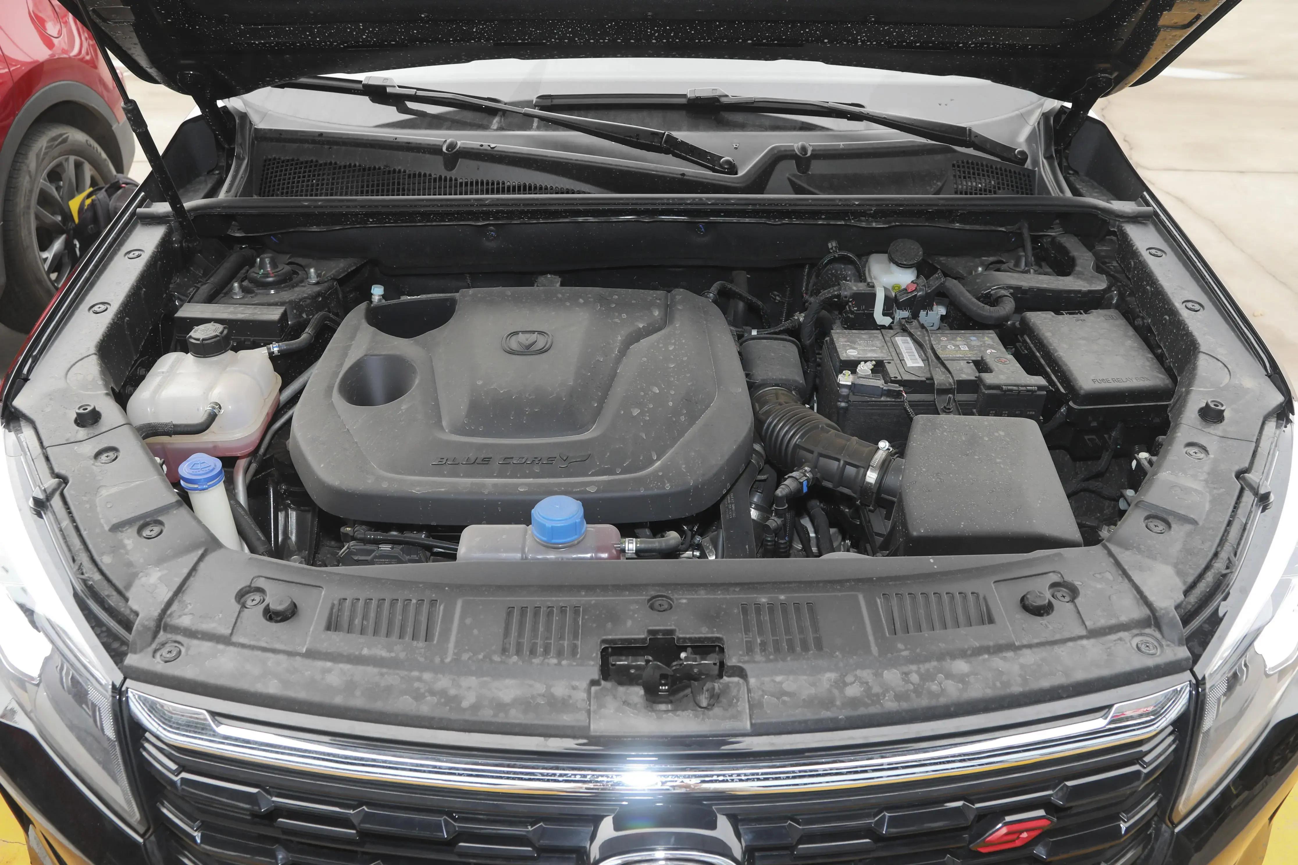 长安cs75蓝鲸版1.5t顶配有什么,长安cs75plus和长安uni-t哪个好