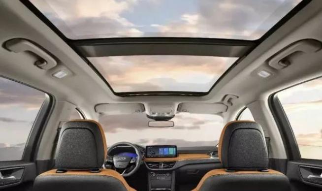 手握12万买“四驱SUV”认准这台，比途观安全，五一自驾游更省心