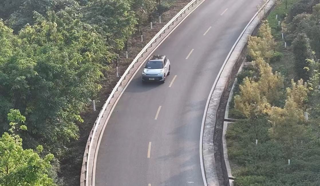 北汽魔方电子后视镜款怎么选配,北汽魔方为何能有电子后视镜