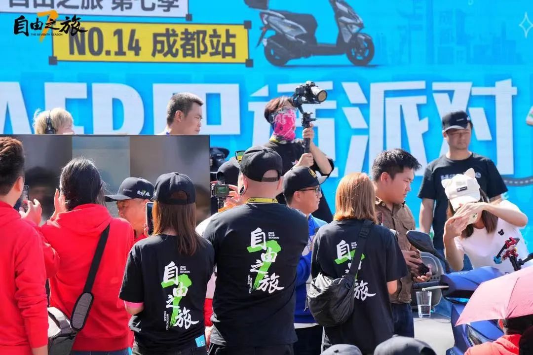 豪爵自由之旅洛阳,成都豪爵车展自由之旅