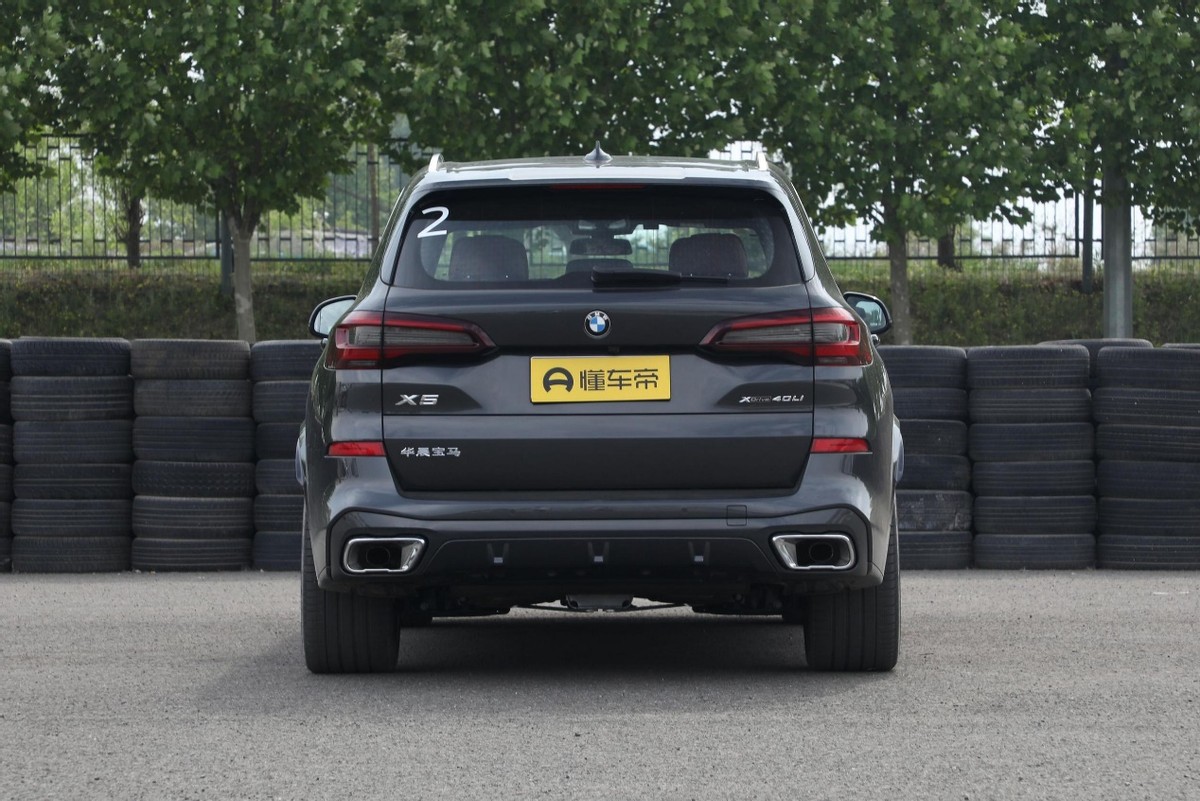 x5宝马轴距,宝马x5轴距2972为啥后排空间小