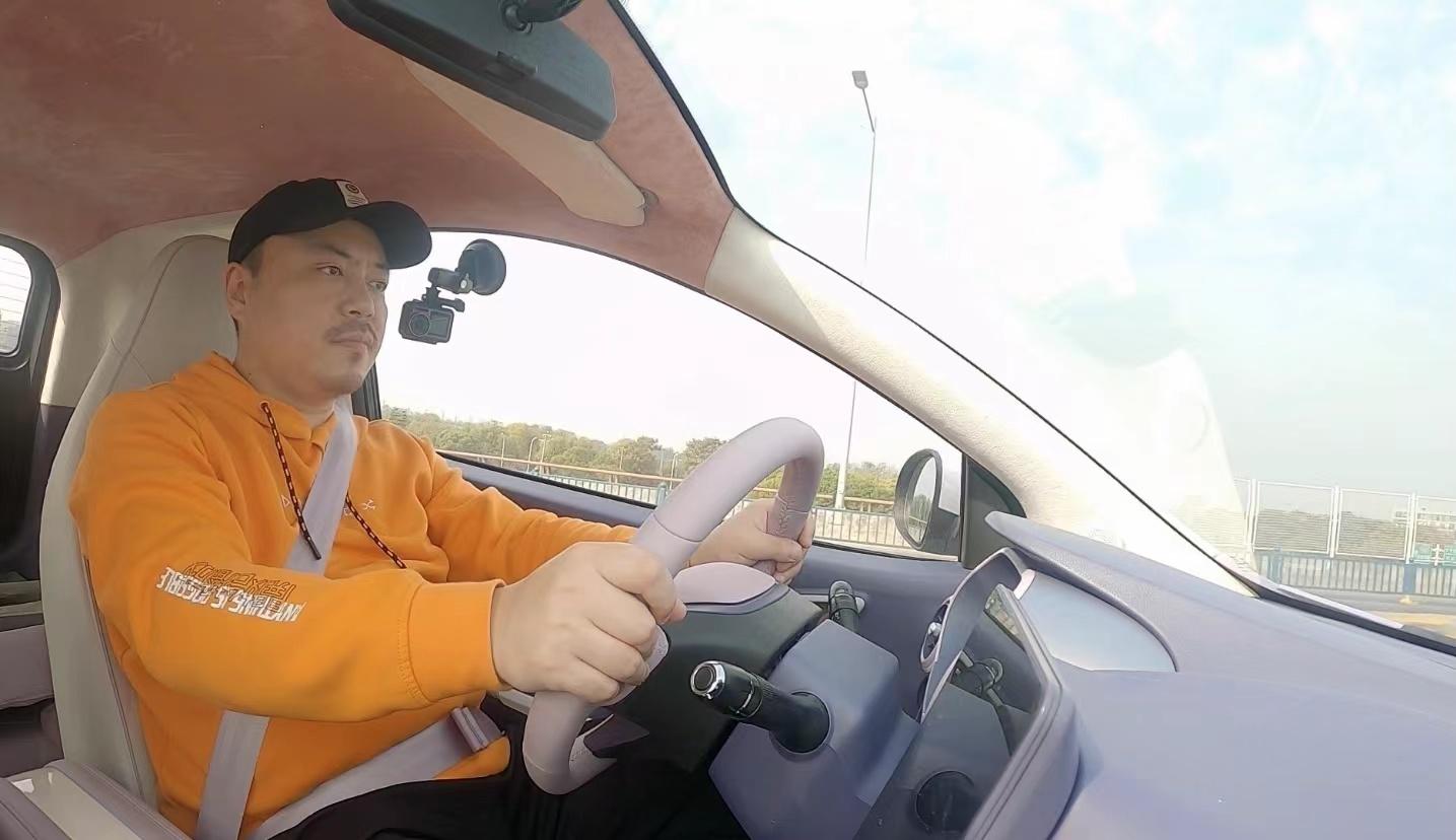 奇瑞小蚂蚁试驾新款底价,奇瑞小蚂蚁新能源纯电车