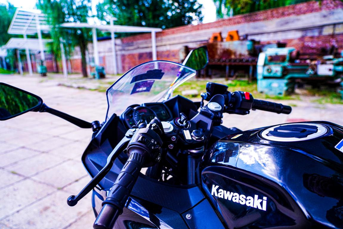 性价比川崎摩托车,川崎ninja400