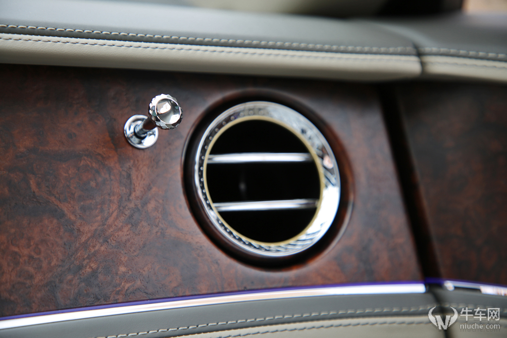 宾利飞驰phev傲世版,宾利飞驰phevhybrid