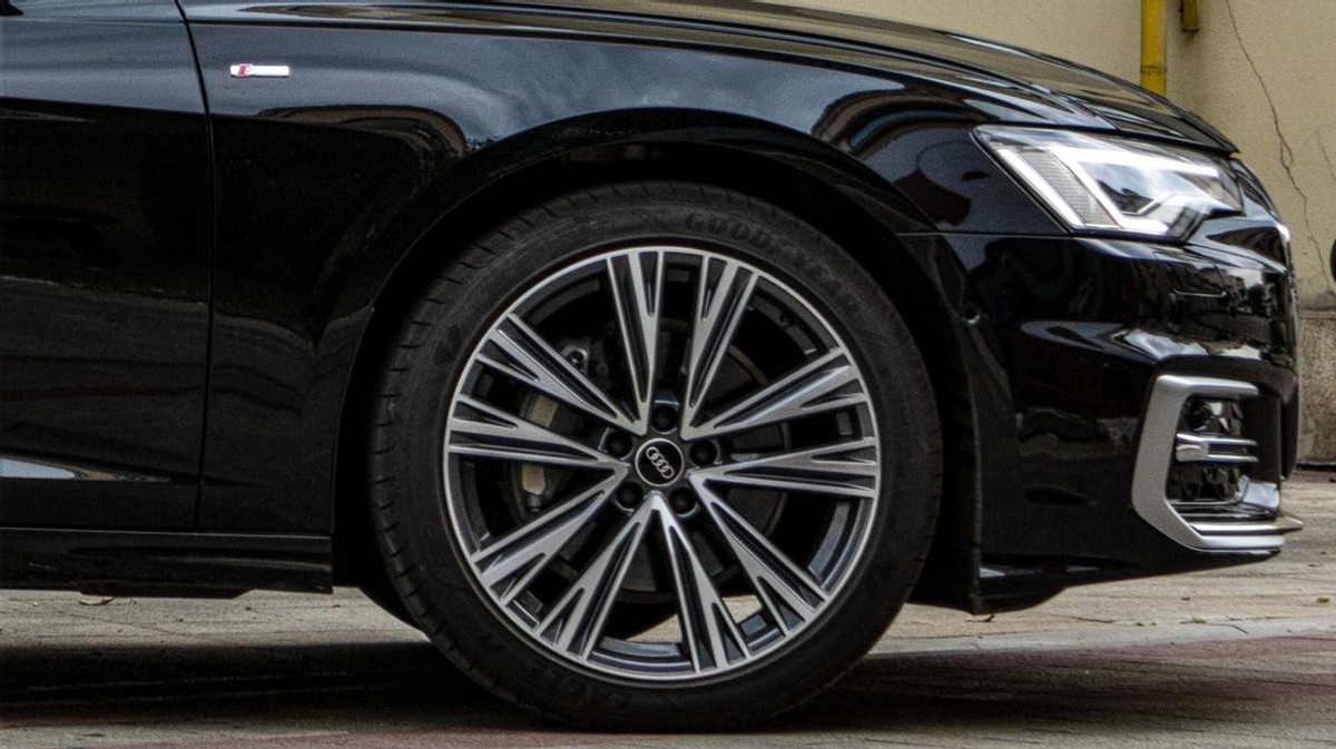 全面体验,奥迪a6l55tfsi3.0t四驱性能