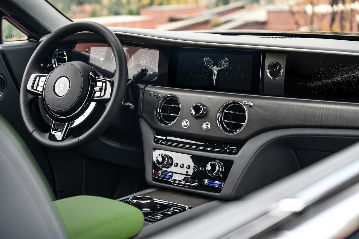 体验劳斯莱斯新款闪灵,闪灵劳斯莱斯v12