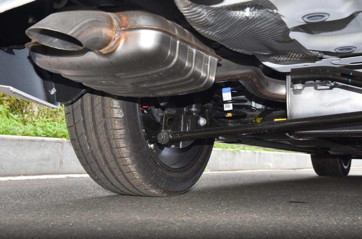 速腾2019款跟别克威朗,18款速腾威朗