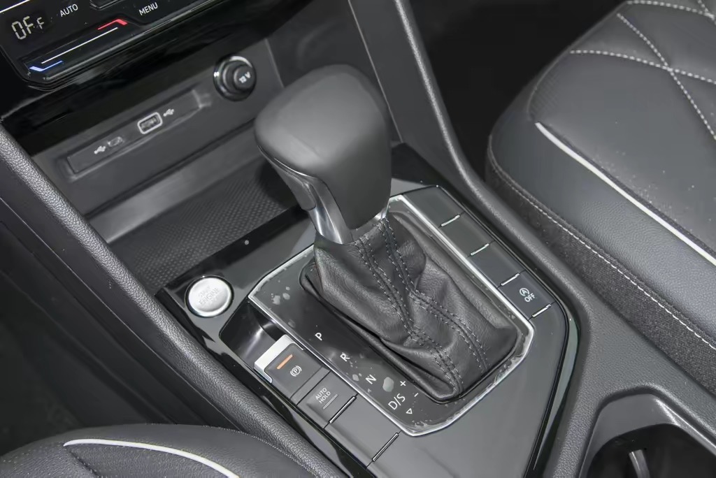 途观l2023款330r-line旗舰版驾驶视频,大众途观l2023款330r-line越享版