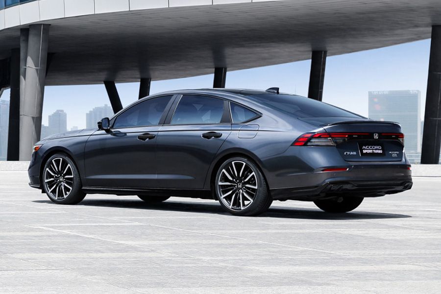 最好的七座油电混动车10万元左右,混动轿跑10万左右中型车