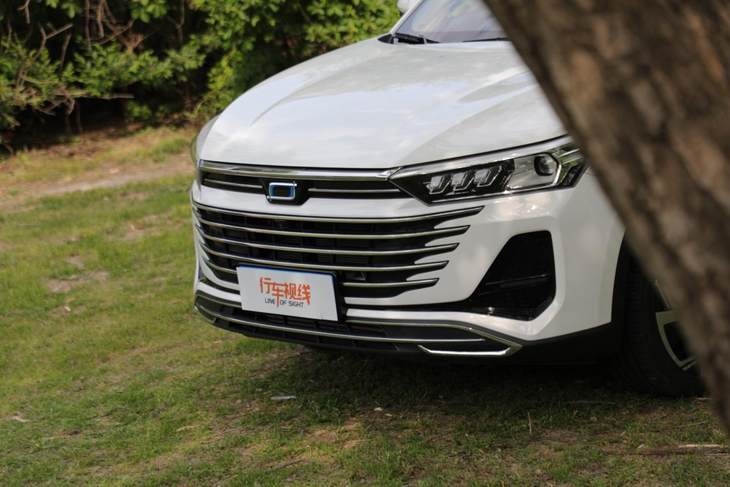 国产即将上市suv奔腾t77,奔腾t77每个细节都散发着年轻活力